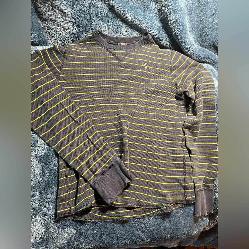 Men’s Abercrombie and Fitch long sleeve shirt